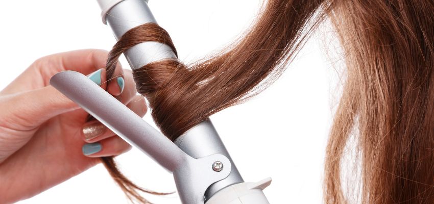 why-hair-go-straight-after-curl (5) The choice of curling tools dramatically influences the longevity of curls. Choose top-quality curling irons or wands.