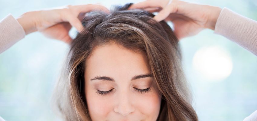 hairline-thinning (2) Regular scalp massage can improve blood circulation, which in turn may stimulate hair growth.